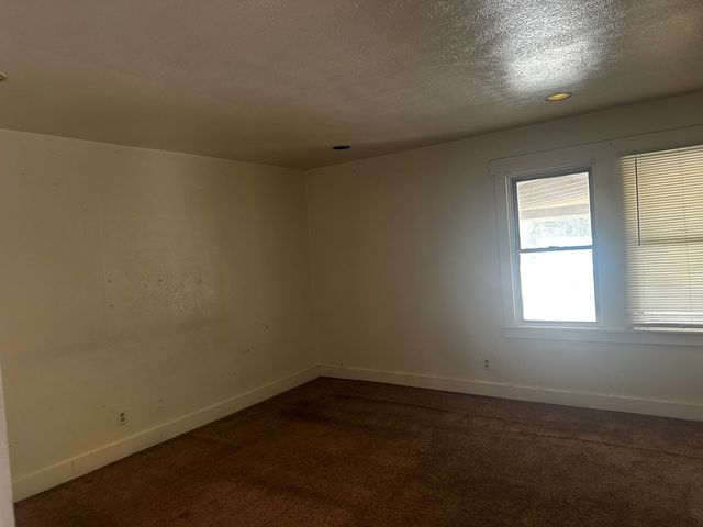 401 W Pine, Midland, TX 79705