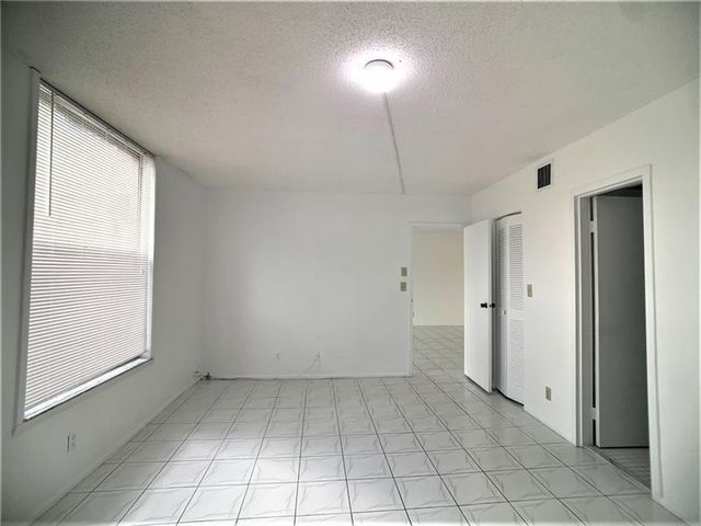 8360 Sands Point Boulevard G210, Tamarac, FL 33321
