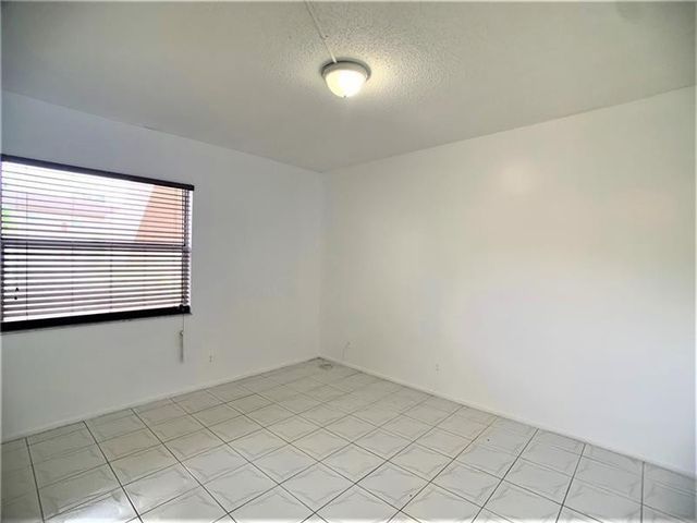 8360 Sands Point Boulevard G210, Tamarac, FL 33321