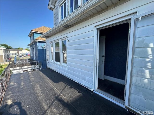 67 Holmes Street, Buffalo, NY 14207