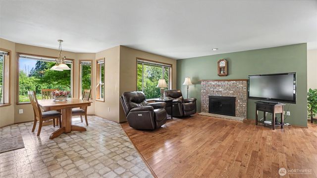 11011 210th Street SE, Snohomish, WA 98296