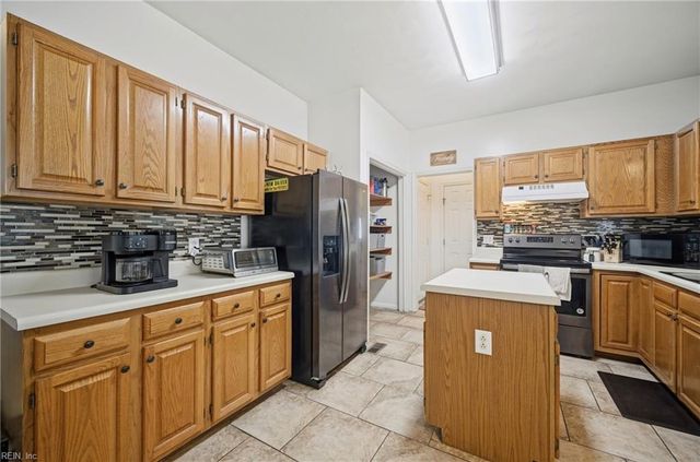 3614 Elkton DR, Chesapeake, VA 23321