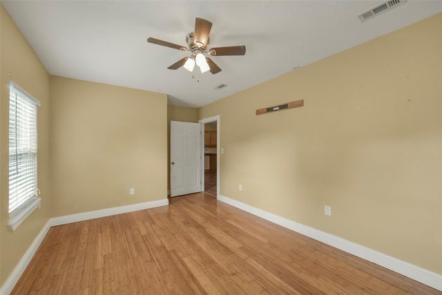 3214 North Avenue, Needville, TX 77461