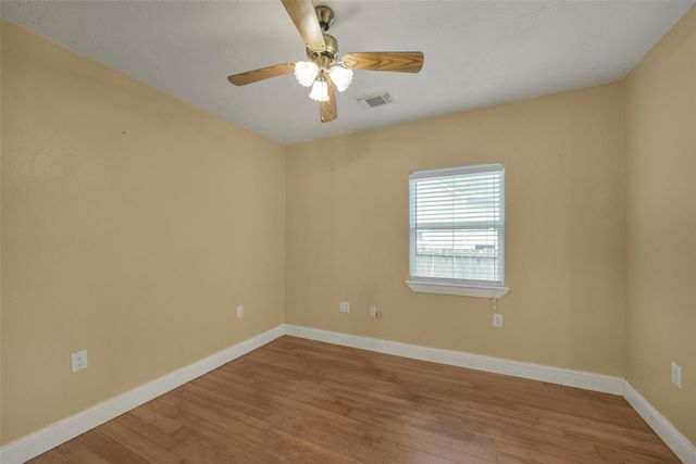 3214 North Avenue, Needville, TX 77461