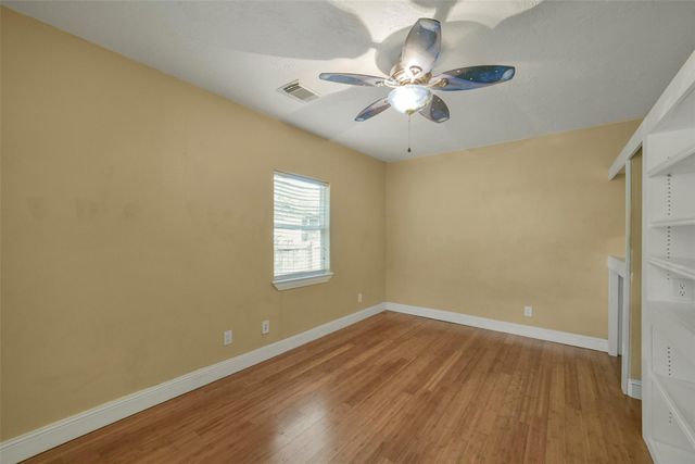 3214 North Avenue, Needville, TX 77461