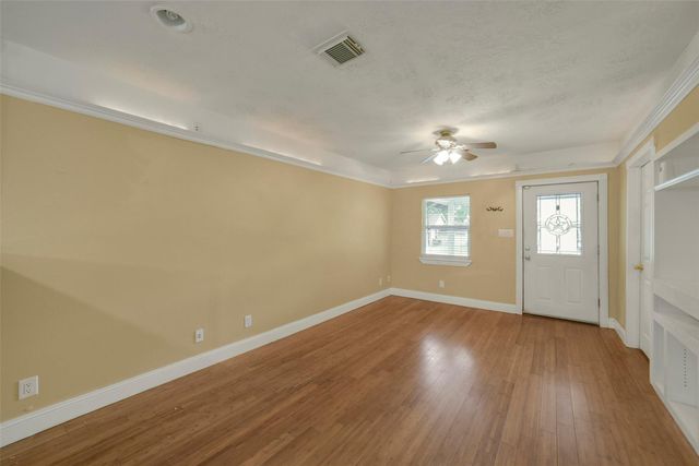 3214 North Avenue, Needville, TX 77461