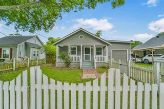 3214 North Avenue, Needville, TX 77461