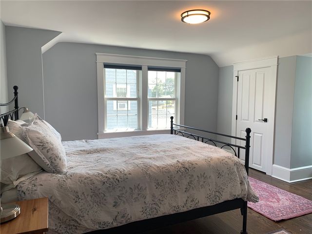 86 Carroll Avenue, Newport, RI 02840