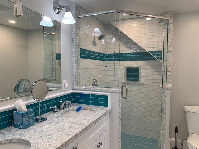 86 Carroll Avenue, Newport, RI 02840