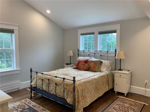 86 Carroll Avenue, Newport, RI 02840