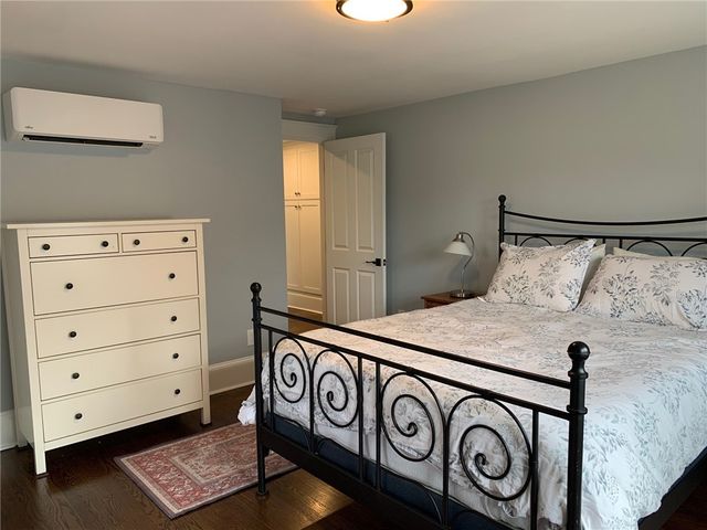 86 Carroll Avenue, Newport, RI 02840