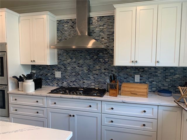 86 Carroll Avenue, Newport, RI 02840