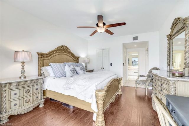 9380 Gulf Shore DR 102, Naples, FL 34108