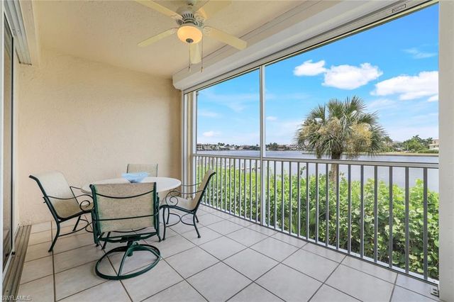 9380 Gulf Shore DR 102, Naples, FL 34108