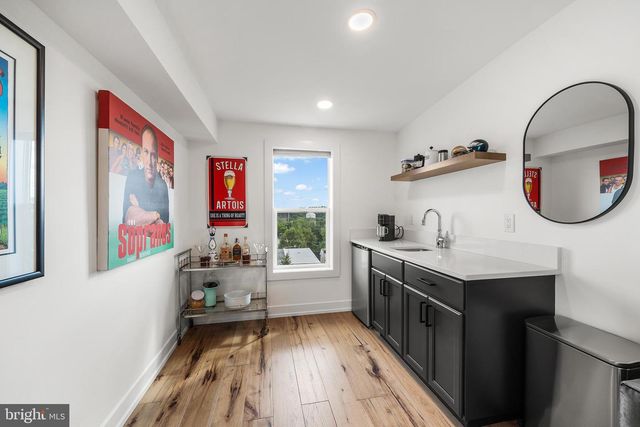 368 W 7TH AVE, Conshohocken, PA 19428