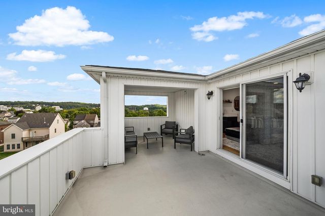 368 W 7TH AVE, Conshohocken, PA 19428