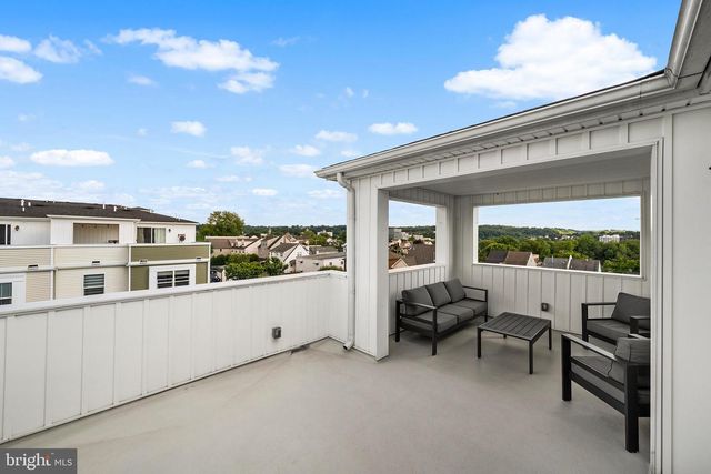 368 W 7TH AVE, Conshohocken, PA 19428