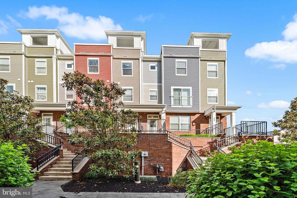 368 W 7TH AVE, Conshohocken, PA 19428