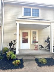 689 Longhunter Ct, Nashville, TN 37217