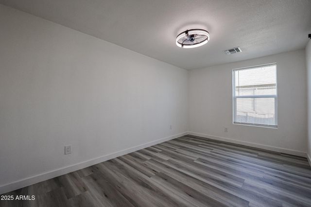 2024 W HADLEY Street, Phoenix, AZ 85009