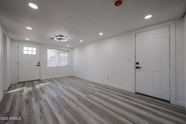 2024 W HADLEY Street, Phoenix, AZ 85009