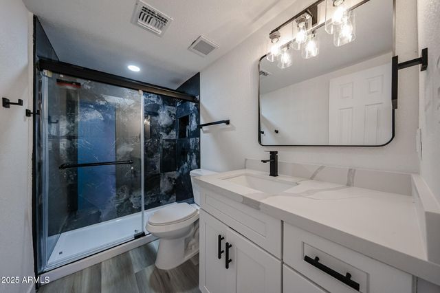 2024 W HADLEY Street, Phoenix, AZ 85009