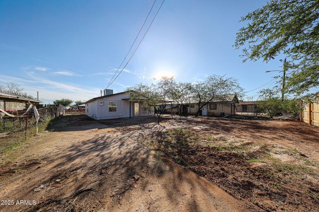 2024 W HADLEY Street, Phoenix, AZ 85009