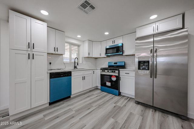 2024 W HADLEY Street, Phoenix, AZ 85009