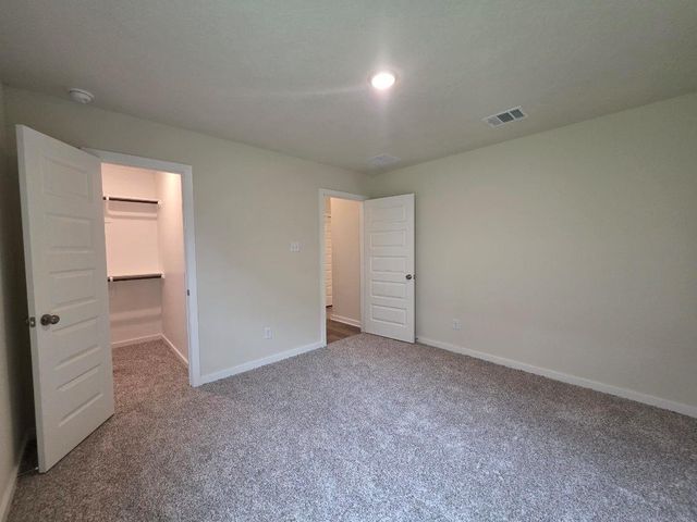 1453 Lake Ridge Drive, Brenham, TX 77833