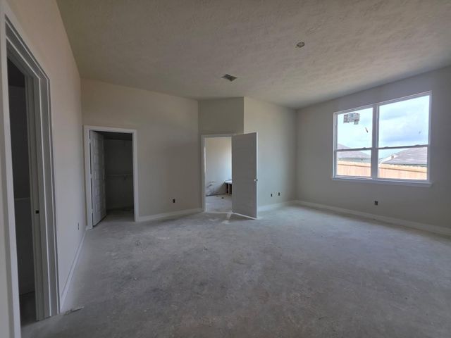 1453 Lake Ridge Drive, Brenham, TX 77833