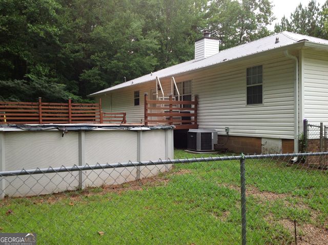 35 Woodland Drive, Weaver, AL 36277