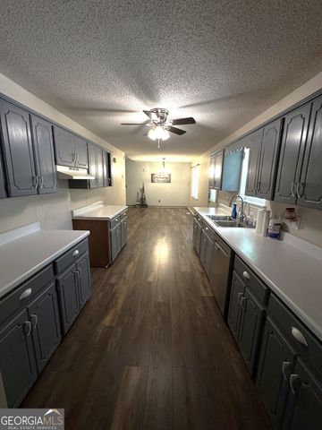 35 Woodland Drive, Weaver, AL 36277