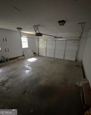 35 Woodland Drive, Weaver, AL 36277