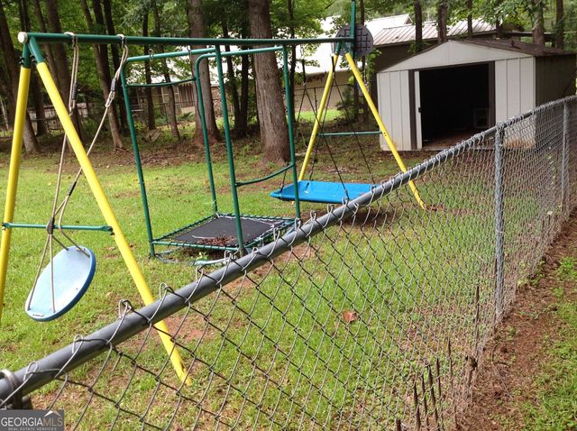 35 Woodland Drive, Weaver, AL 36277