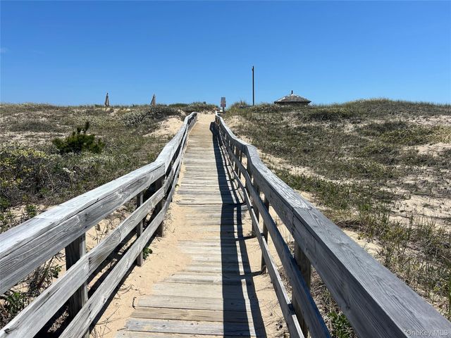 2136 Montauk 120, Amagansett, NY 11930