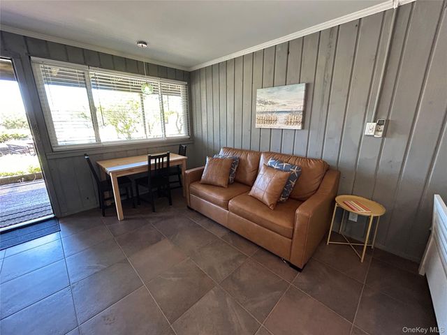 2136 Montauk 120, Amagansett, NY 11930