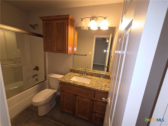 332 Arnold Drive B, Belton, TX 76513
