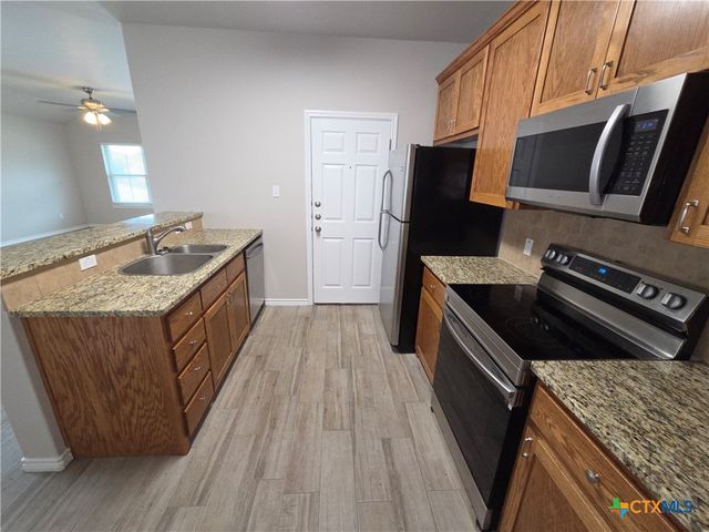 332 Arnold Drive B, Belton, TX 76513