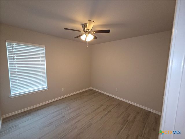 332 Arnold Drive B, Belton, TX 76513