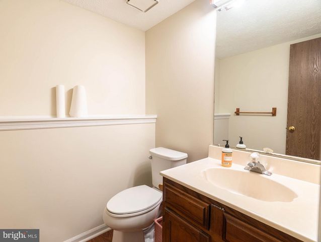 409 GLASGOW RD, Williamstown, NJ 08094