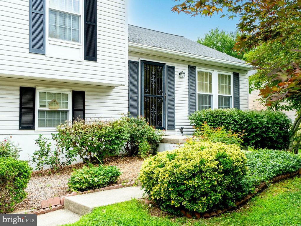 409 GLASGOW RD, Williamstown, NJ 08094