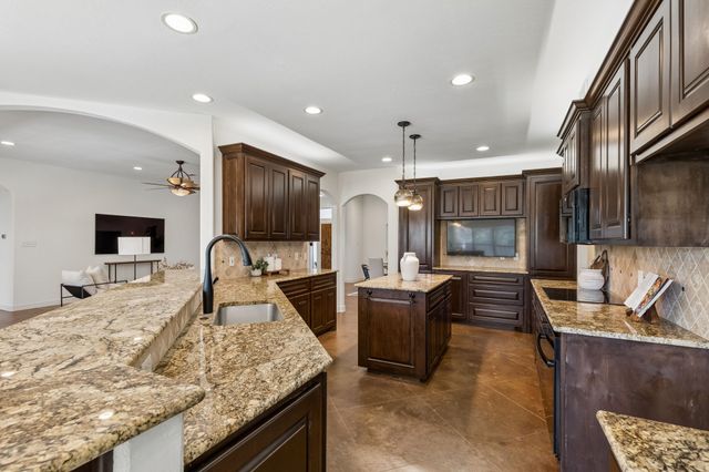 951 Oak Hill Court, Cross Roads, TX 76227