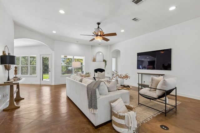 951 Oak Hill Court, Cross Roads, TX 76227