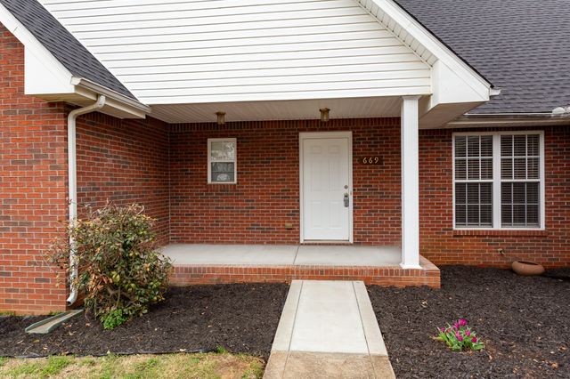 669 Tylertown Road, Clarksville, TN 37040