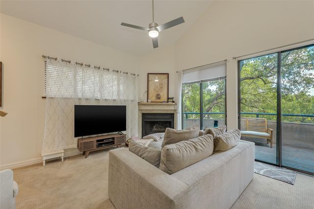 1735 Spyglass DR 112, Austin, TX 78746