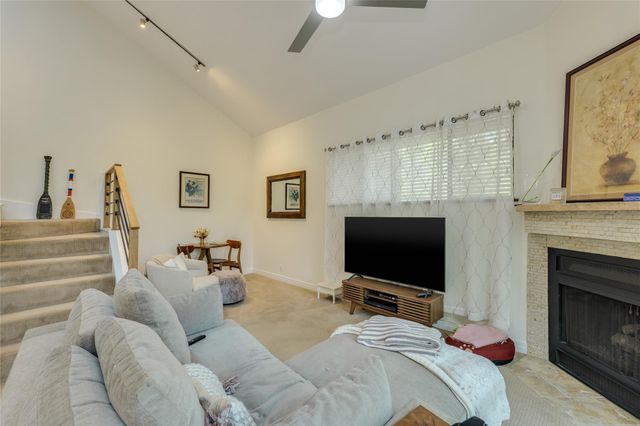 1735 Spyglass DR 112, Austin, TX 78746