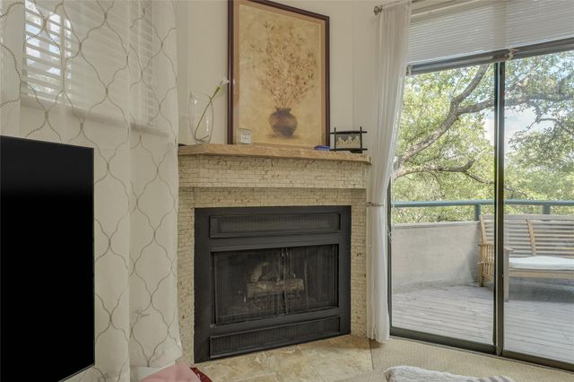 1735 Spyglass DR 112, Austin, TX 78746