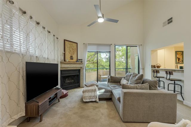 1735 Spyglass DR 112, Austin, TX 78746
