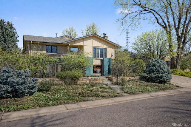 8095 E Lehigh Avenue, Denver, CO 80237