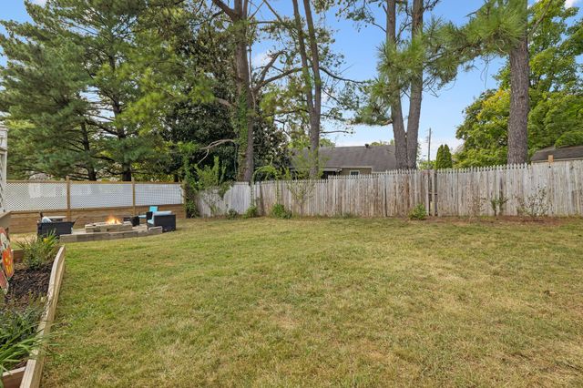 709 Woodbrier Ct, Hermitage, TN 37076